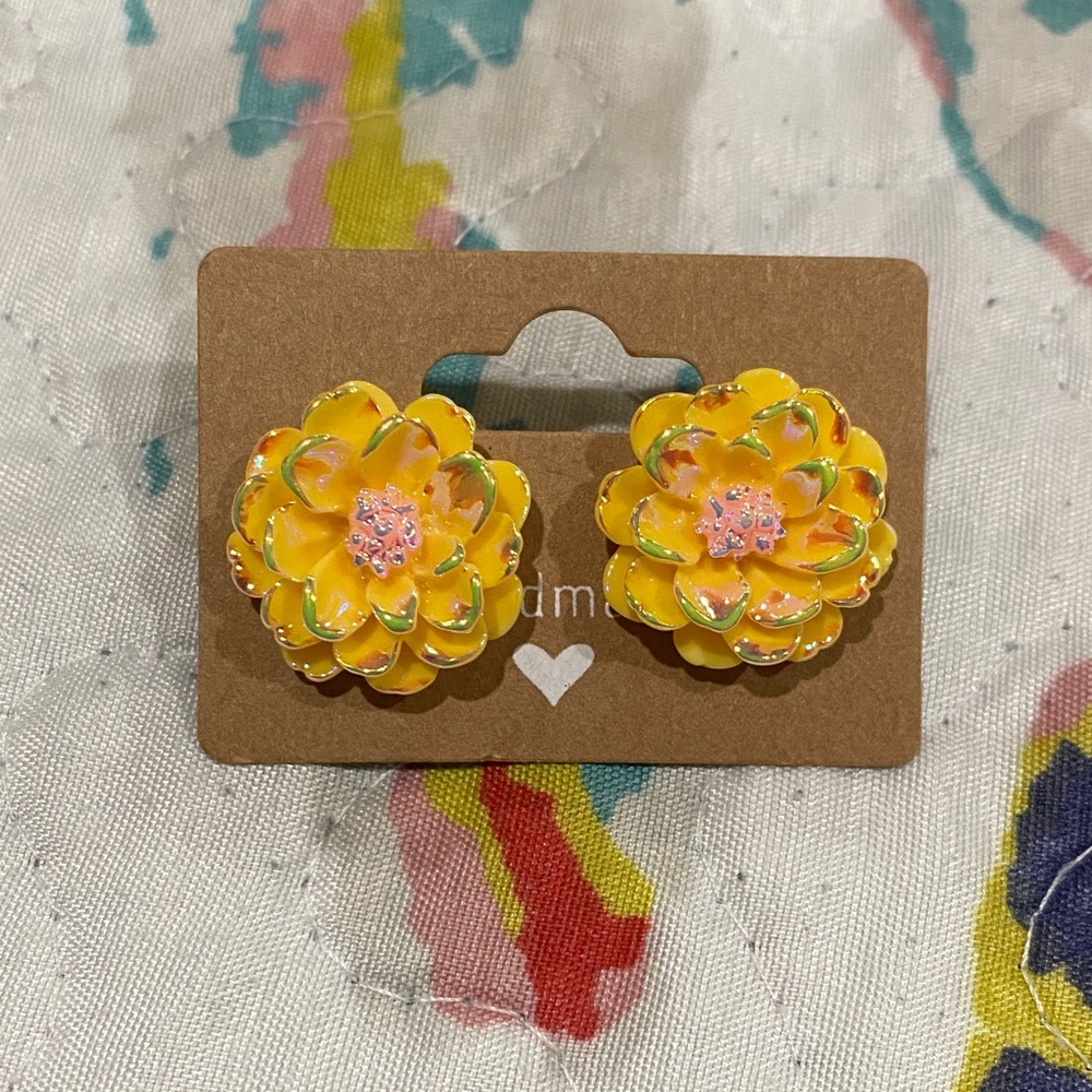 Charming Yellow Floral Earrings